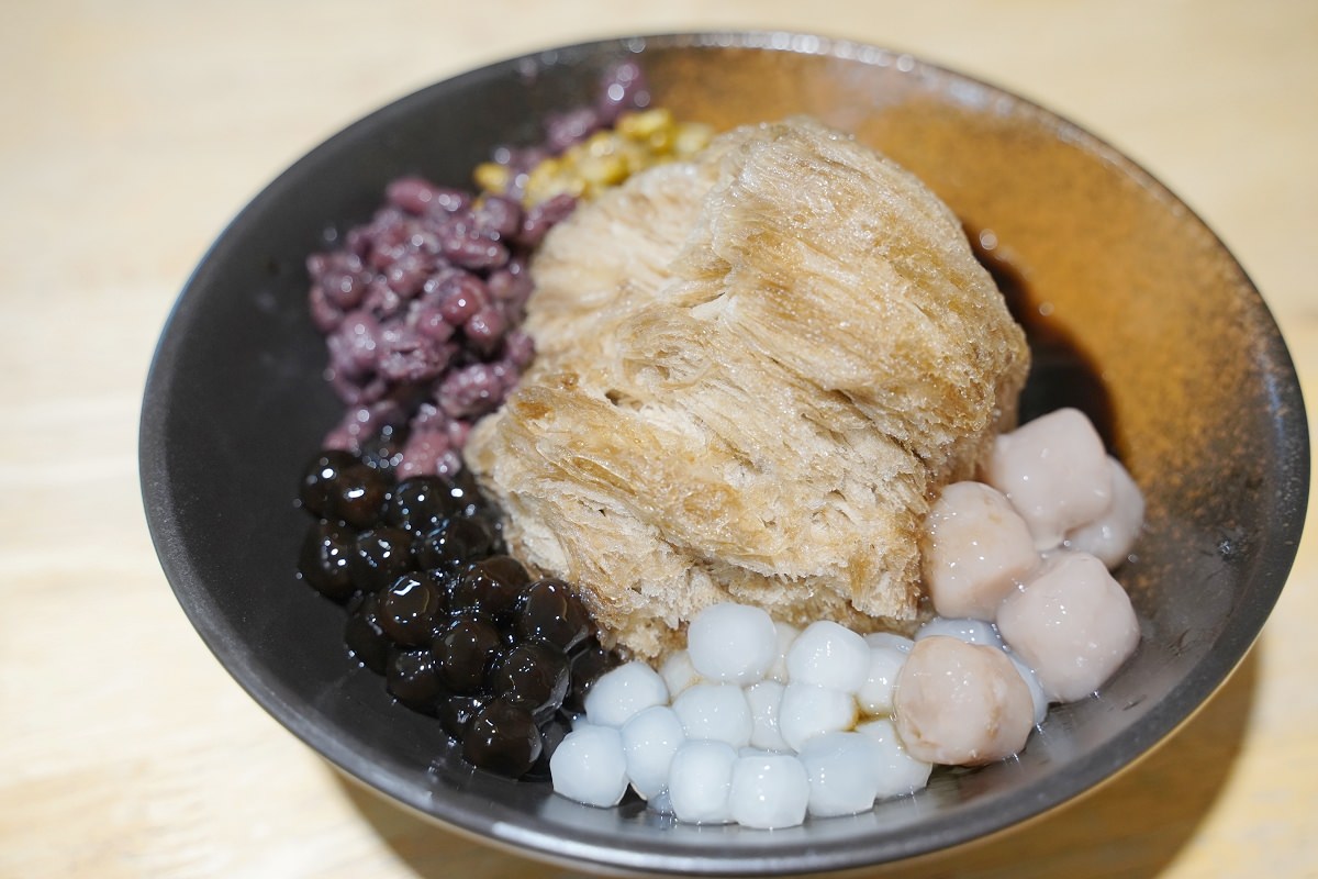 【澎湖仙草店推薦】創始於民國105年澎湖在地老店 老街內舒適內用區 藍媽媽仙草中央店 - 第9張圖 【澎湖仙草店推薦】創始於民國105年澎湖在地老店 老街內舒適內用區 藍媽媽仙草中央店