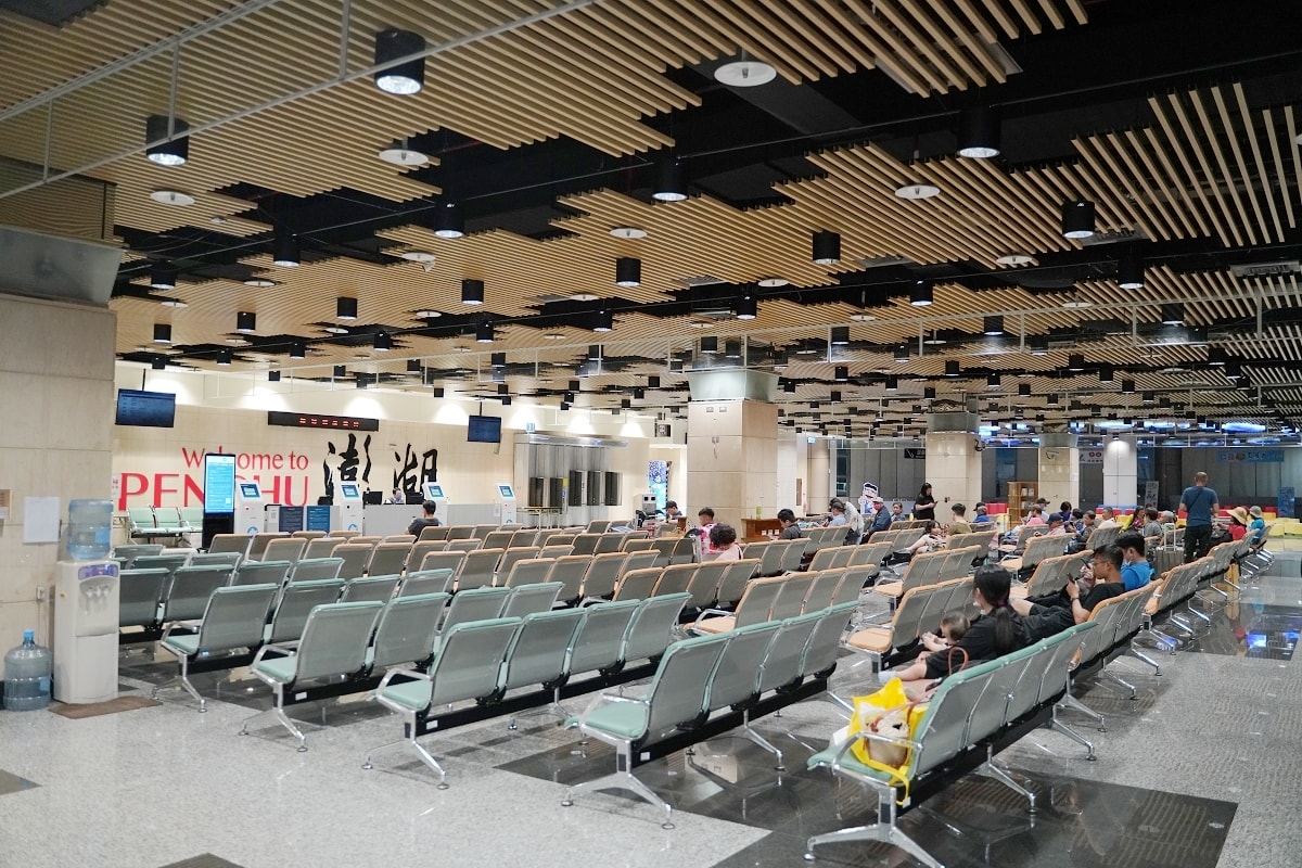 【澎湖馬公機場飛台北松山機場】華信航空 AE382 班機心得分享 澎湖馬公機場環境介紹