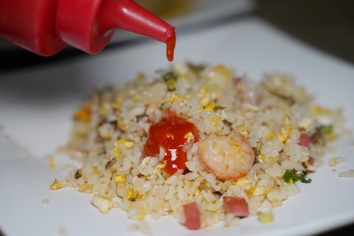 【紫光複合式餐飲】澎湖在地人最愛美食小吃店 高CP值各種麵飯類 美味必點金瓜炒米粉/海霸煎