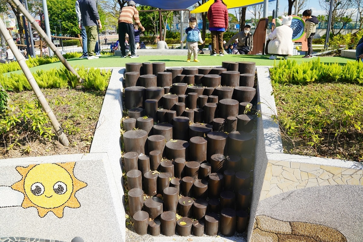 【龍潭親子公園推薦】龍潭首座旗艦共融公園 勝利女神飛彈與雲霧攀爬網超好玩 龍潭運動公園