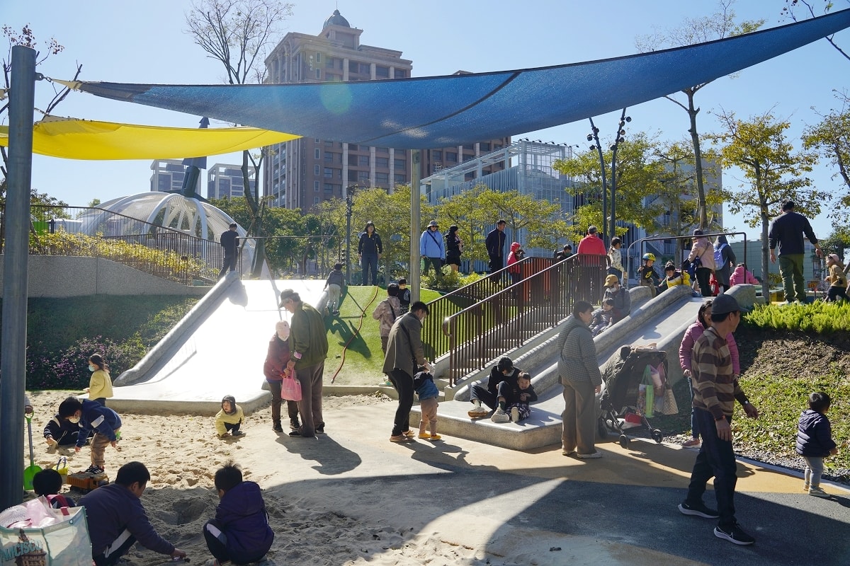 【龍潭親子公園推薦】龍潭首座旗艦共融公園 勝利女神飛彈與雲霧攀爬網超好玩 龍潭運動公園