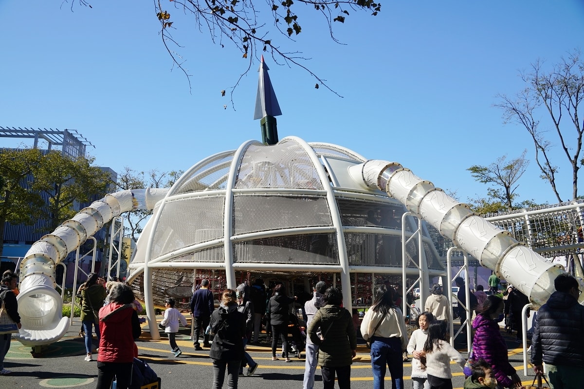 【龍潭親子公園推薦】龍潭首座旗艦共融公園 勝利女神飛彈與雲霧攀爬網超好玩 龍潭運動公園