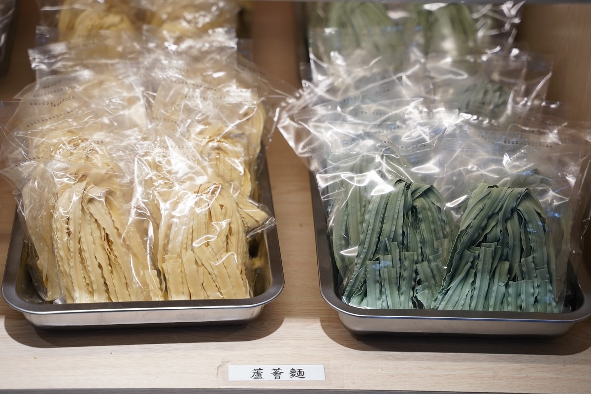【蒙古勾勾】三峽最強吃到飽！最低599元起 吃得到鱘龍魚/魚翅冬瓜/金滑菇特色菜品蒙古火鍋