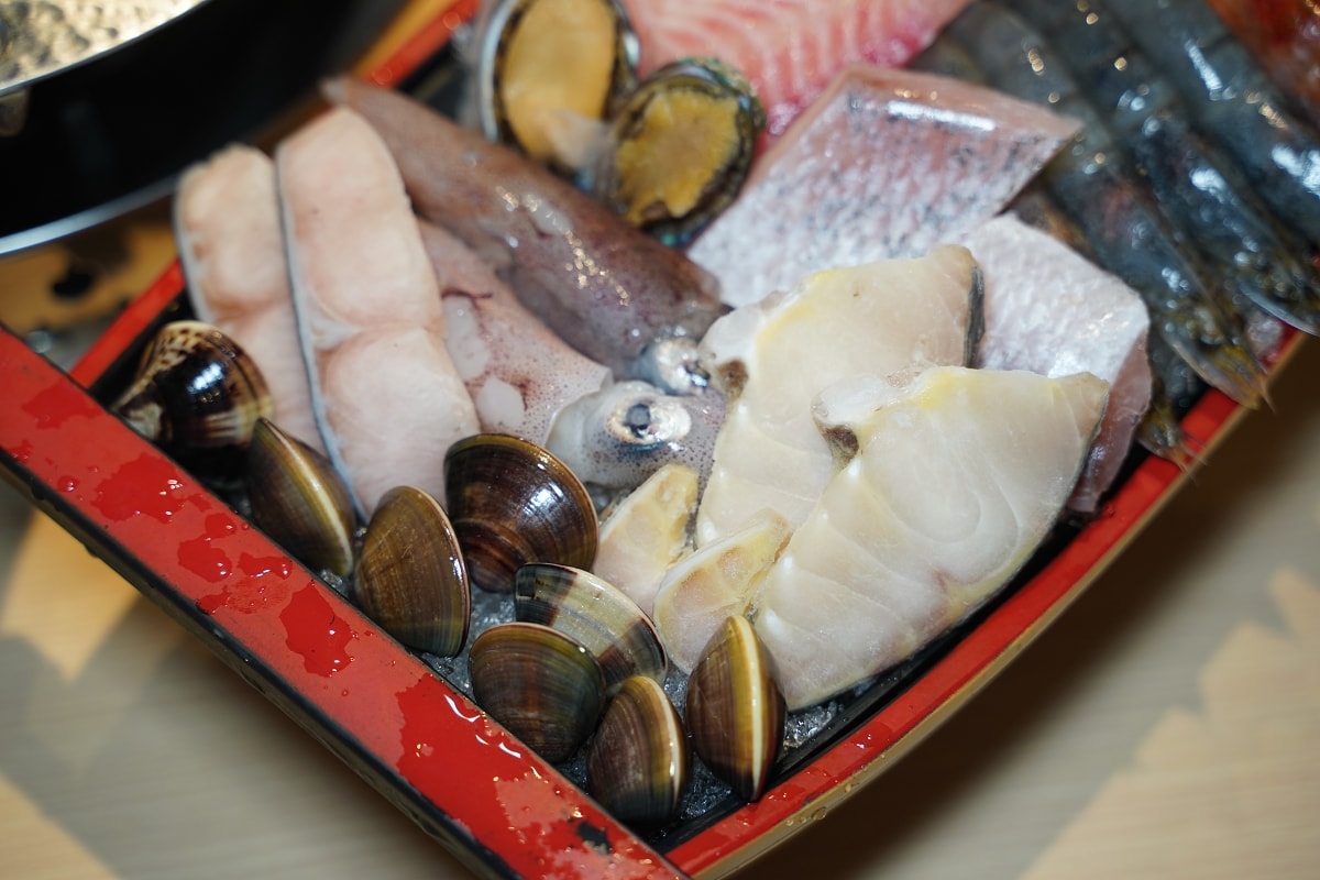 【蒙古勾勾】三峽最強吃到飽！最低599元起 吃得到鱘龍魚/魚翅冬瓜/金滑菇特色菜品蒙古火鍋
