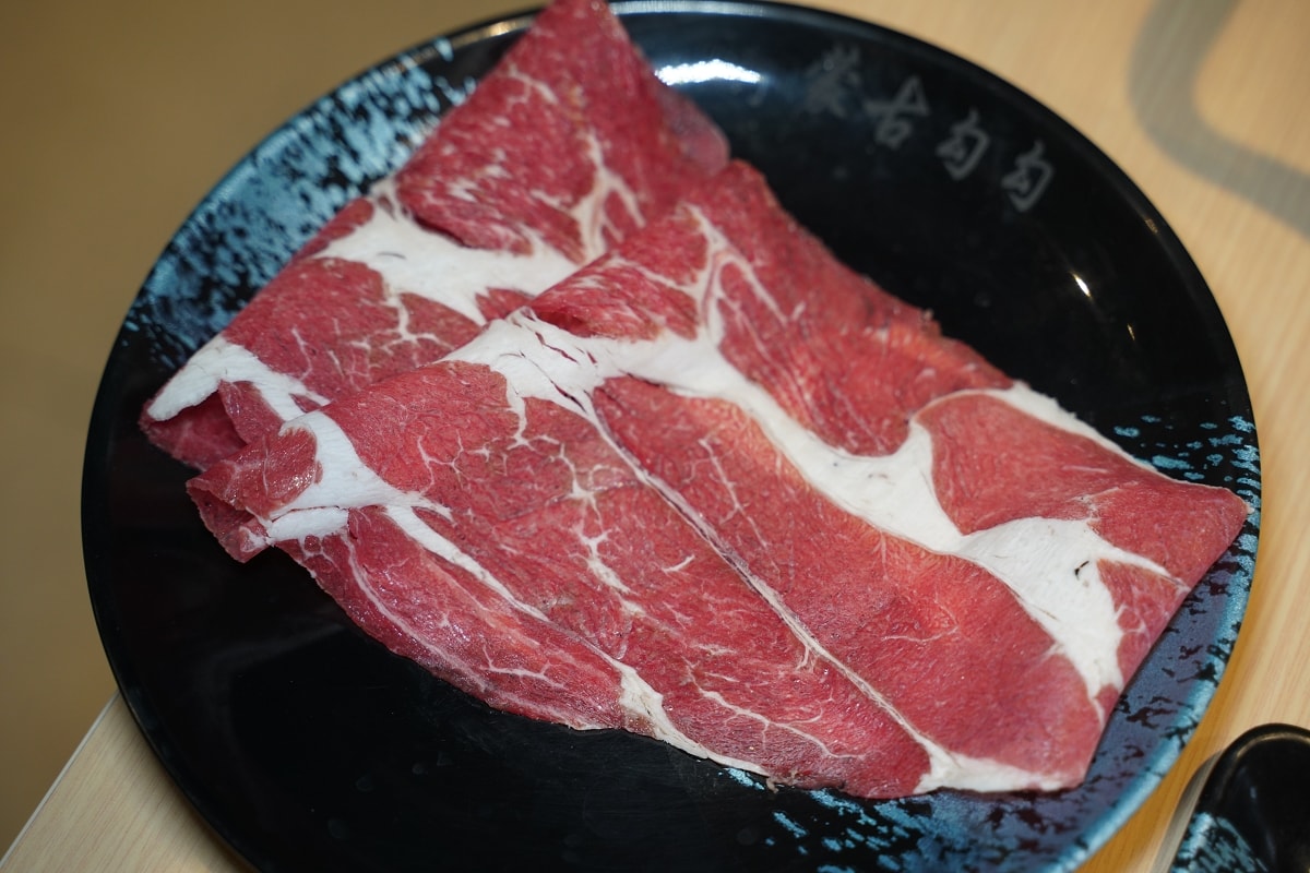 【蒙古勾勾】三峽最強吃到飽！最低599元起 吃得到鱘龍魚/魚翅冬瓜/金滑菇特色菜品蒙古火鍋