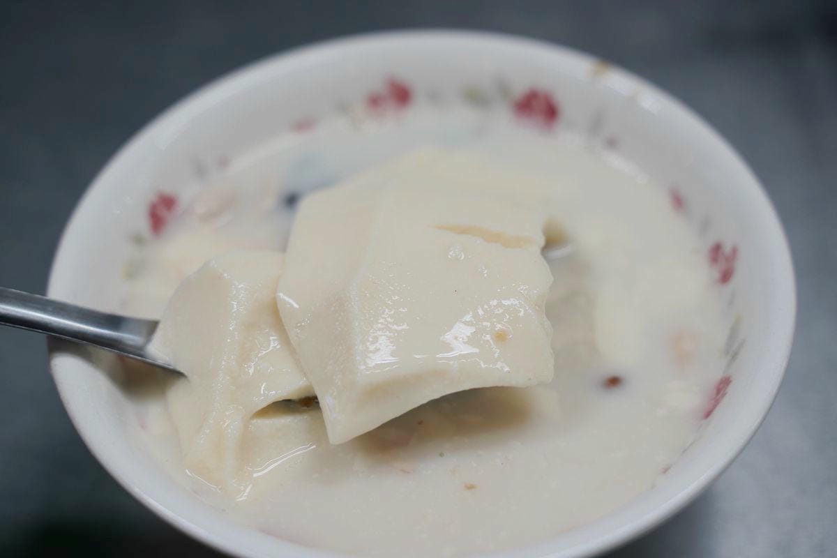 【阿娥豆漿豆花】嘉義豆花推薦 文化路夜市人氣美食 在地60年老店搬新家人氣不減 嘉義必吃