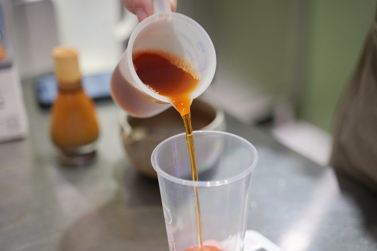 【西門町手搖飲料店推薦】超狂抹茶每杯現場手刷 抹茶界的天花板「奧綠宇治」全新滋味 侍茶匠西門總店 - 第21張圖 【西門町手搖飲料店推薦】超狂抹茶每杯現場手刷 抹茶界的天花板「奧綠宇治」全新滋味 侍茶匠西門總店