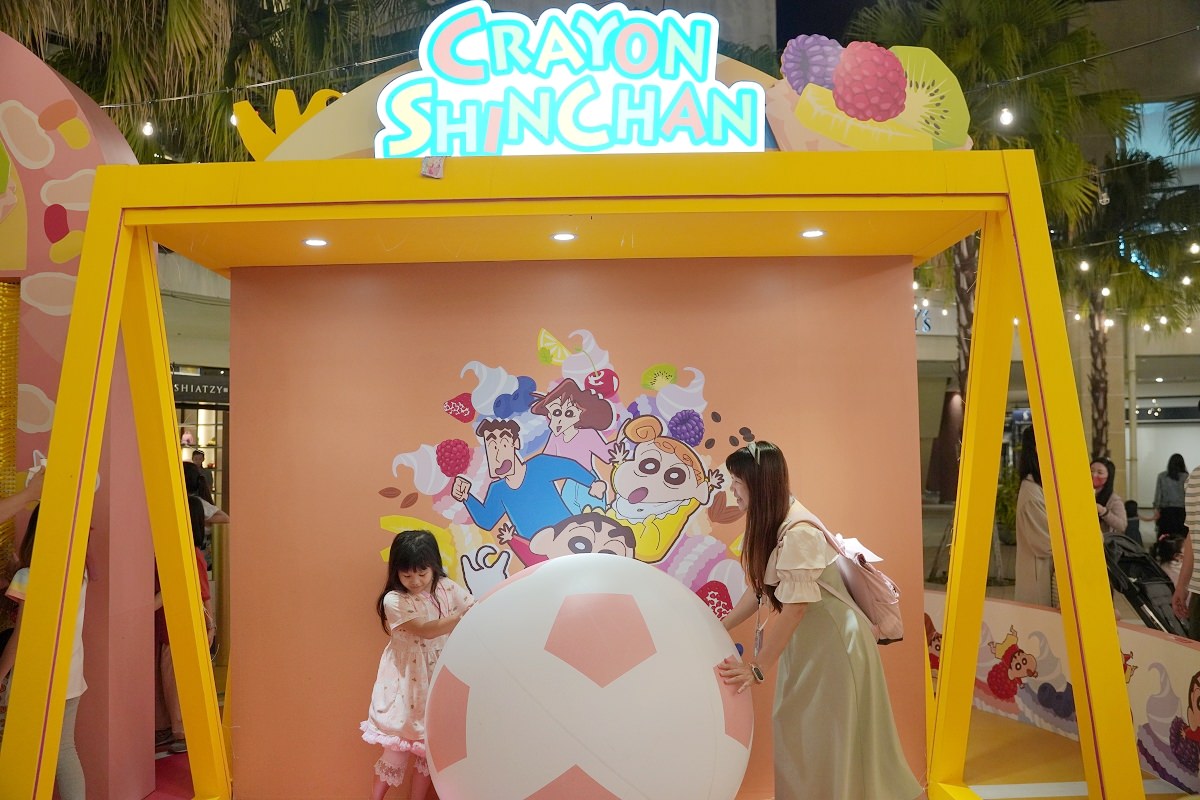 【MITSUI OUTLET PARK 林口】蠟筆小新動感夏日大作戰 這夏林口超好玩 1F戶外區中央廣場