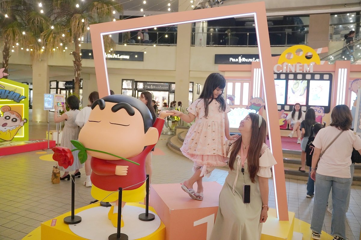 【MITSUI OUTLET PARK 林口】蠟筆小新動感夏日大作戰 這夏林口超好玩 1F戶外區中央廣場