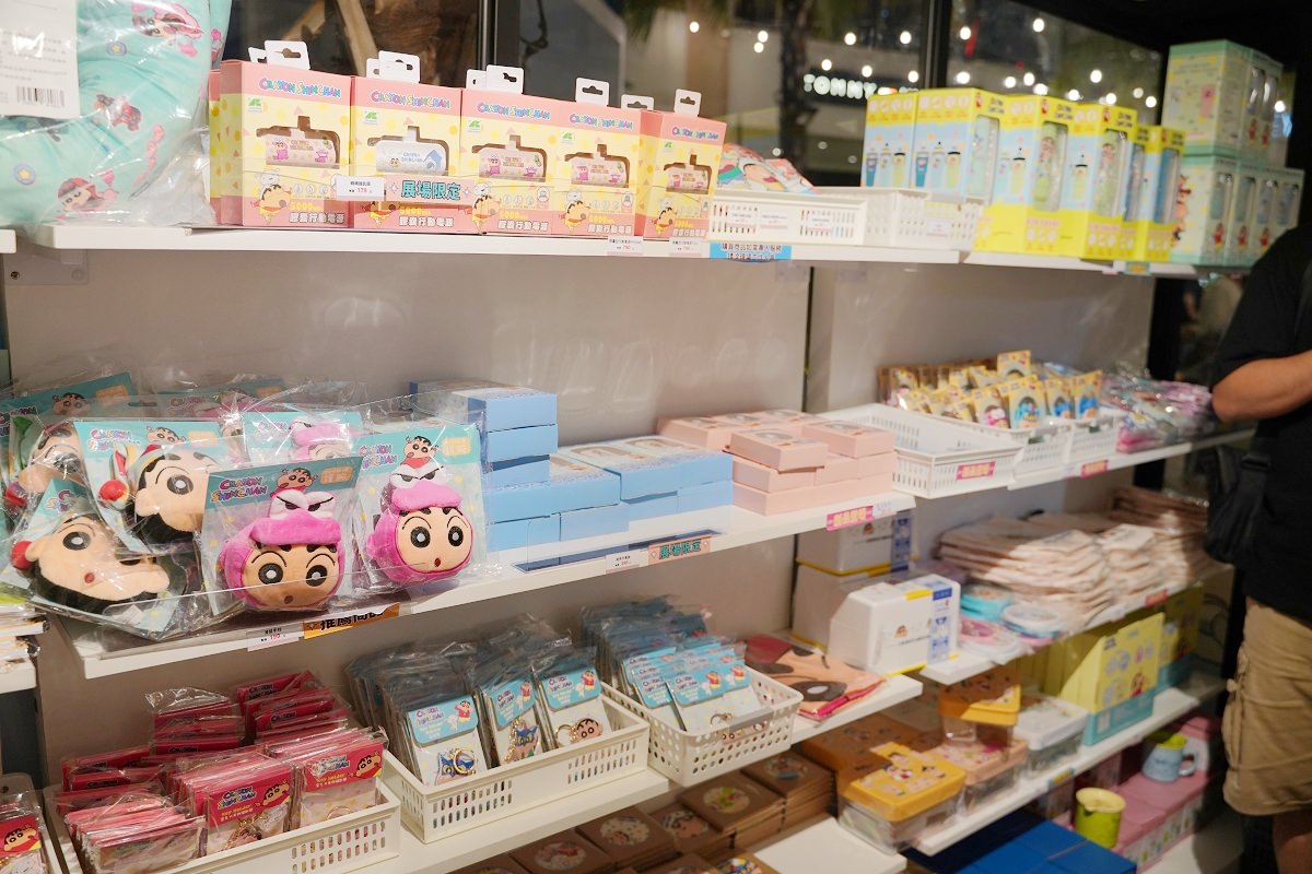 【MITSUI OUTLET PARK 林口】蠟筆小新動感夏日大作戰 這夏林口超好玩 1F戶外區中央廣場