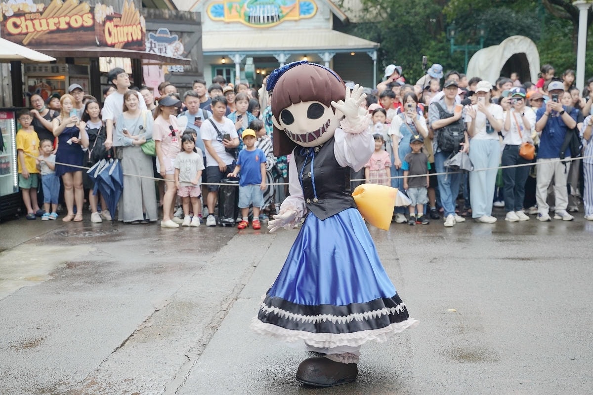 【六福村主題遊樂園-2025墓碑鎮】四大必拍地獄系打卡點 KKday獨家限定專車來回接駁
