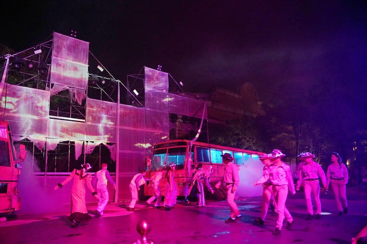 【六福村主題遊樂園-2025墓碑鎮】四大必拍地獄系打卡點 KKday獨家限定專車來回接駁