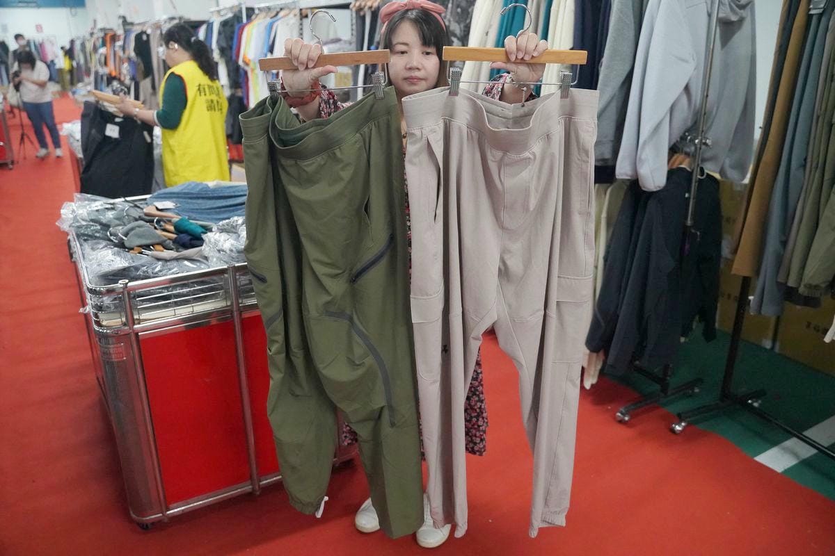 【UNDER ARMOUR全台巡迴原廠出清板橋場】總公司原廠下殺特賣只有19天 最低21折比門市還便宜 - 第23張圖 【UNDER ARMOUR全台巡迴原廠出清板橋場】總公司原廠下殺特賣只有19天 最低21折比門市還便宜