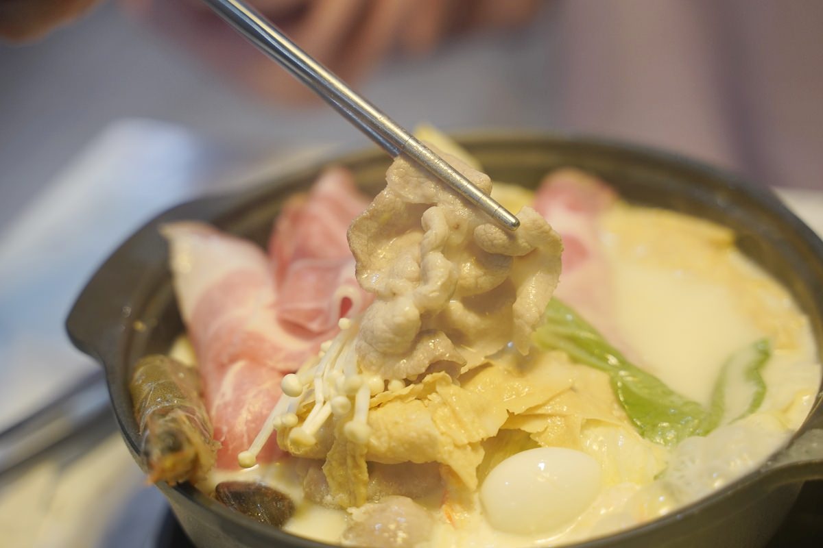 【內壢小火鍋推薦】冷熱飲/霜淇淋/滷肉飯/冰淇淋/王子麵無限量供應吃到飽 親愛的鍋復華店 - 第15張圖 【內壢小火鍋推薦】冷熱飲/霜淇淋/滷肉飯/冰淇淋/王子麵無限量供應吃到飽 親愛的鍋復華店