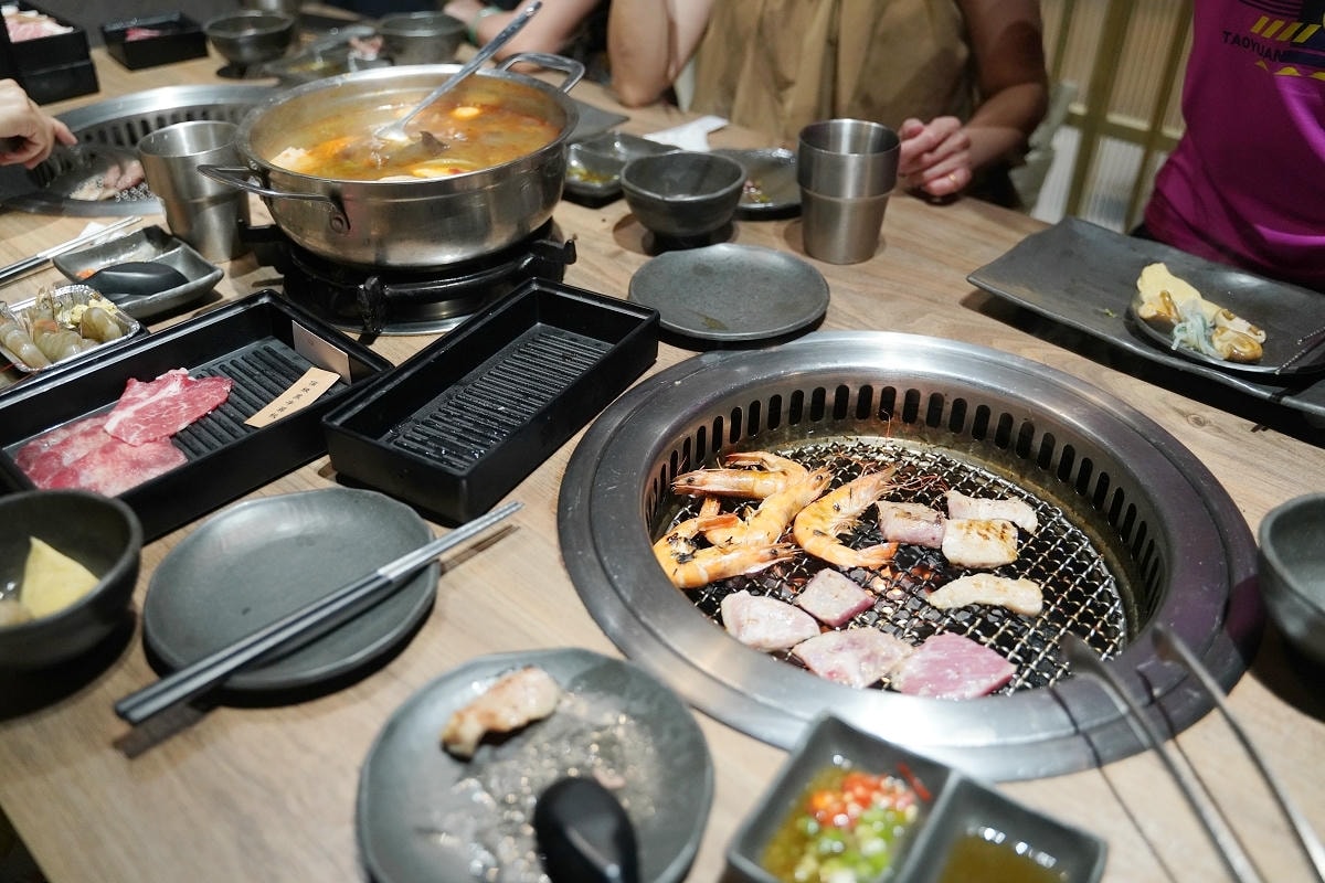 【赤富士日式無煙燒肉鍋物中壢店】平日限定698元起日式燒肉鍋物吃到飽 豐富自助吧無限量供應
