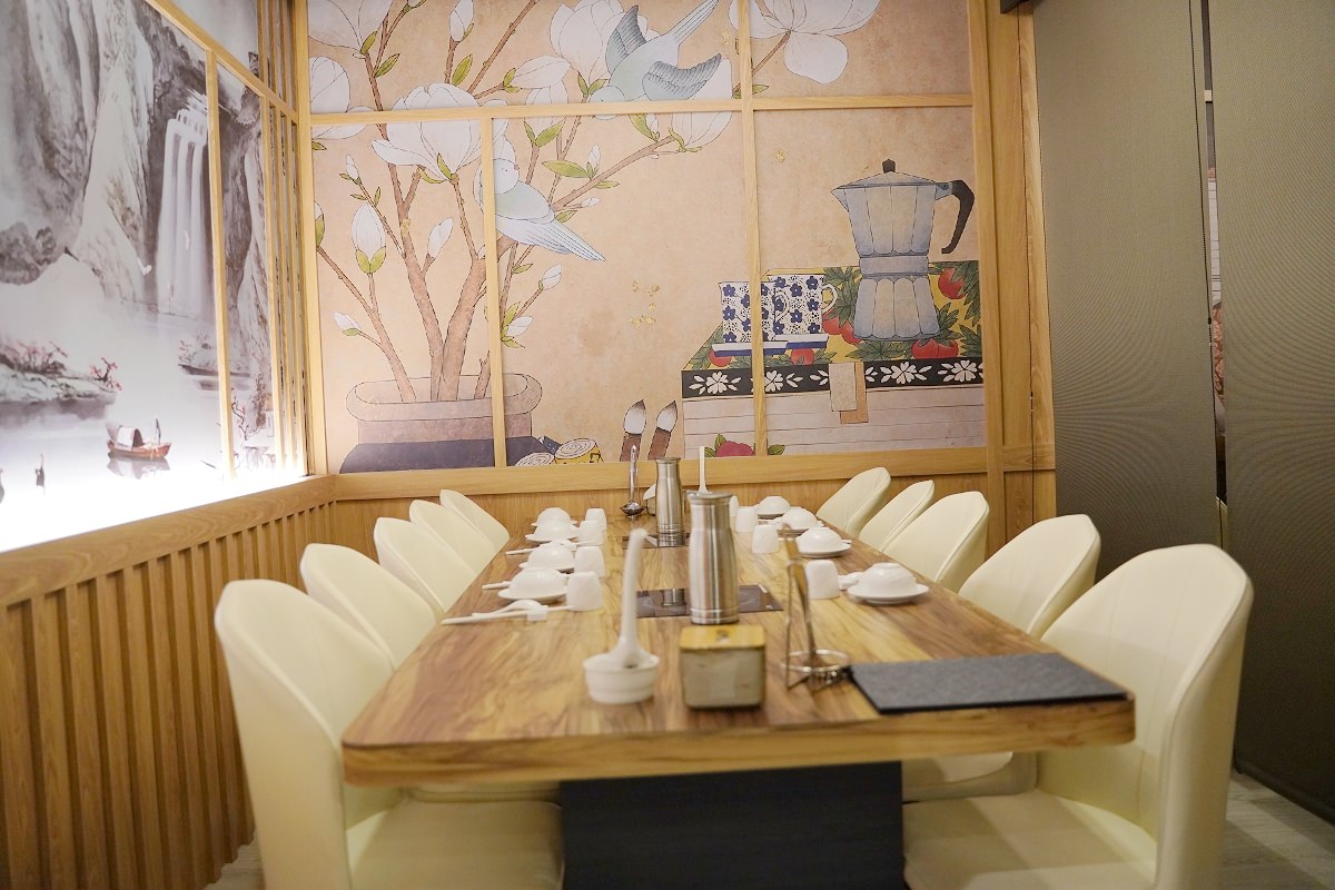 【微風信義美食推薦】台北市政府韓式料理好選擇 45天小雞招牌一隻雞鍋物 朋月栻韓雞雞江原道宗음식韓吃一隻雞微風信義店
