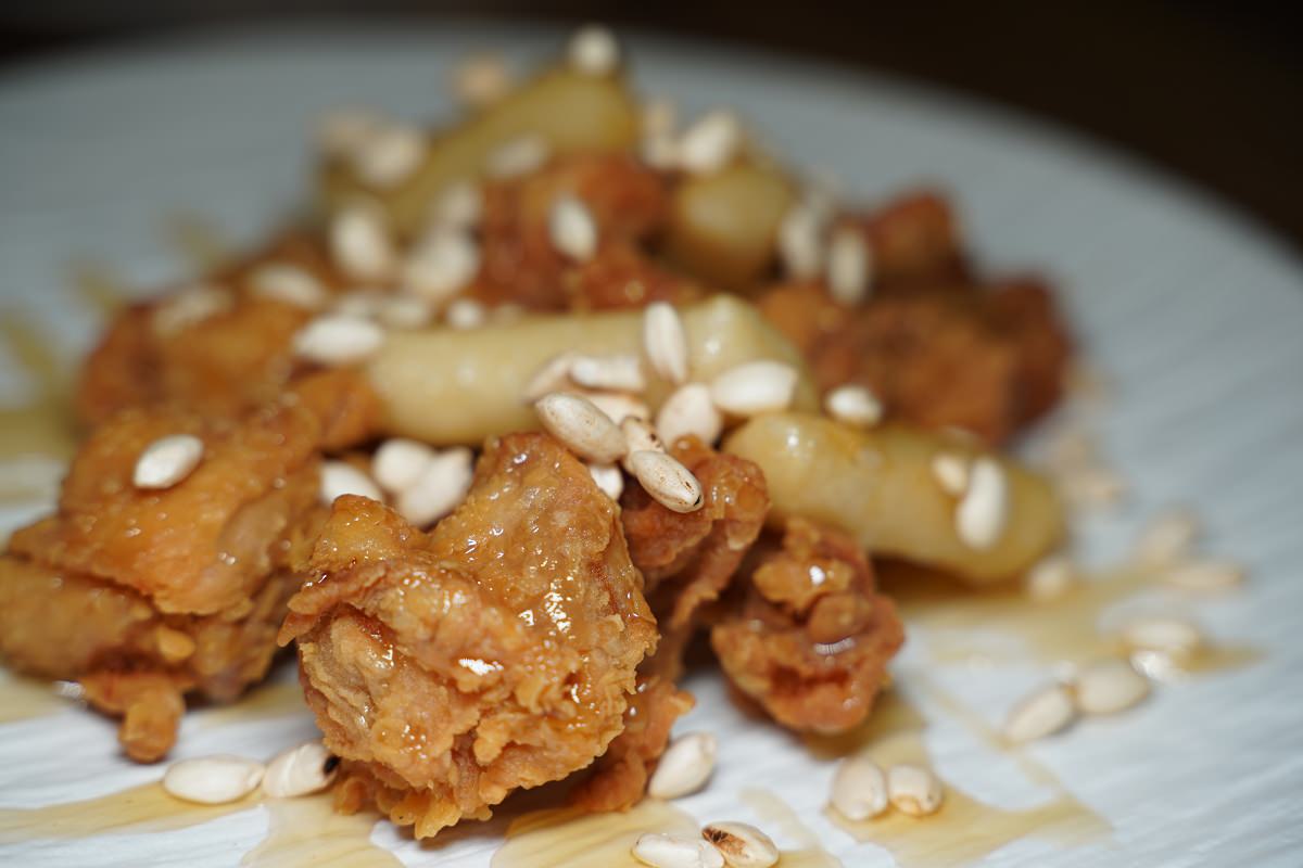 【微風信義美食推薦】台北市政府韓式料理好選擇 45天小雞招牌一隻雞鍋物 朋月栻韓雞雞江原道宗음식韓吃一隻雞微風信義店