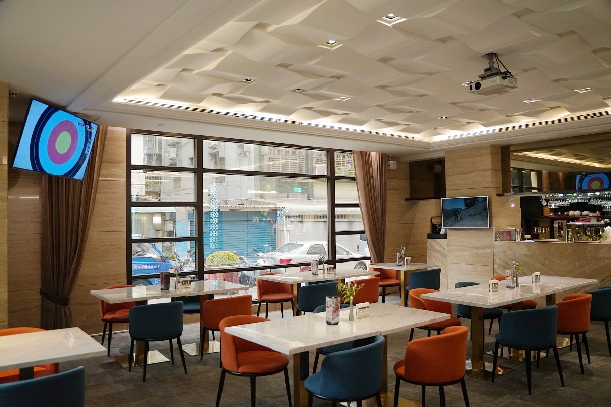 【福容大飯店台北一館美食推薦】大廳酒吧美食吃飽飽 超厚美式經典起士牛肉漢堡買一送一 馬祖淡菜嘉年華海鮮控必訪 - 第4張圖 【福容大飯店台北一館美食推薦】大廳酒吧美食吃飽飽 超厚美式經典起士牛肉漢堡買一送一 馬祖淡菜嘉年華海鮮控必訪