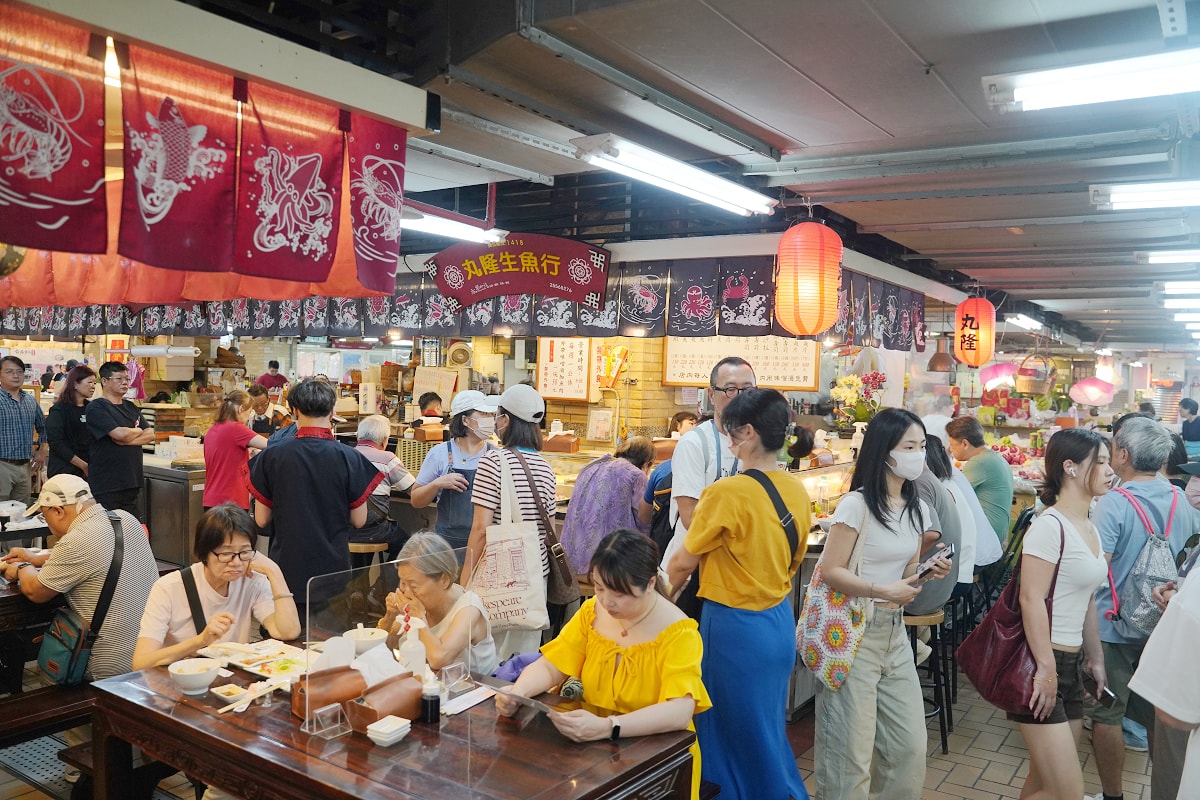 【丸隆生魚行】台北迪化街永樂市場超人氣排隊美食 500盤美食肯定 料好味美味噌湯免費喝到飽