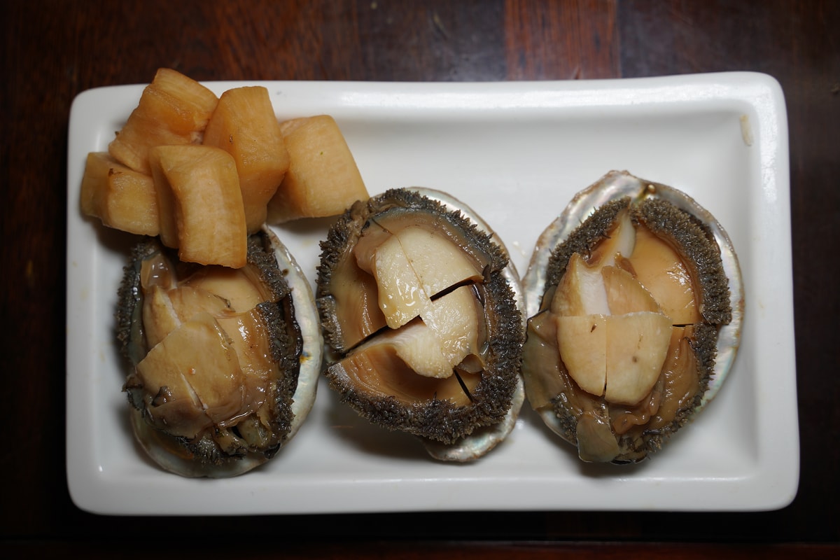【丸隆生魚行】台北迪化街永樂市場超人氣排隊美食 500盤美食肯定 料好味美味噌湯免費喝到飽