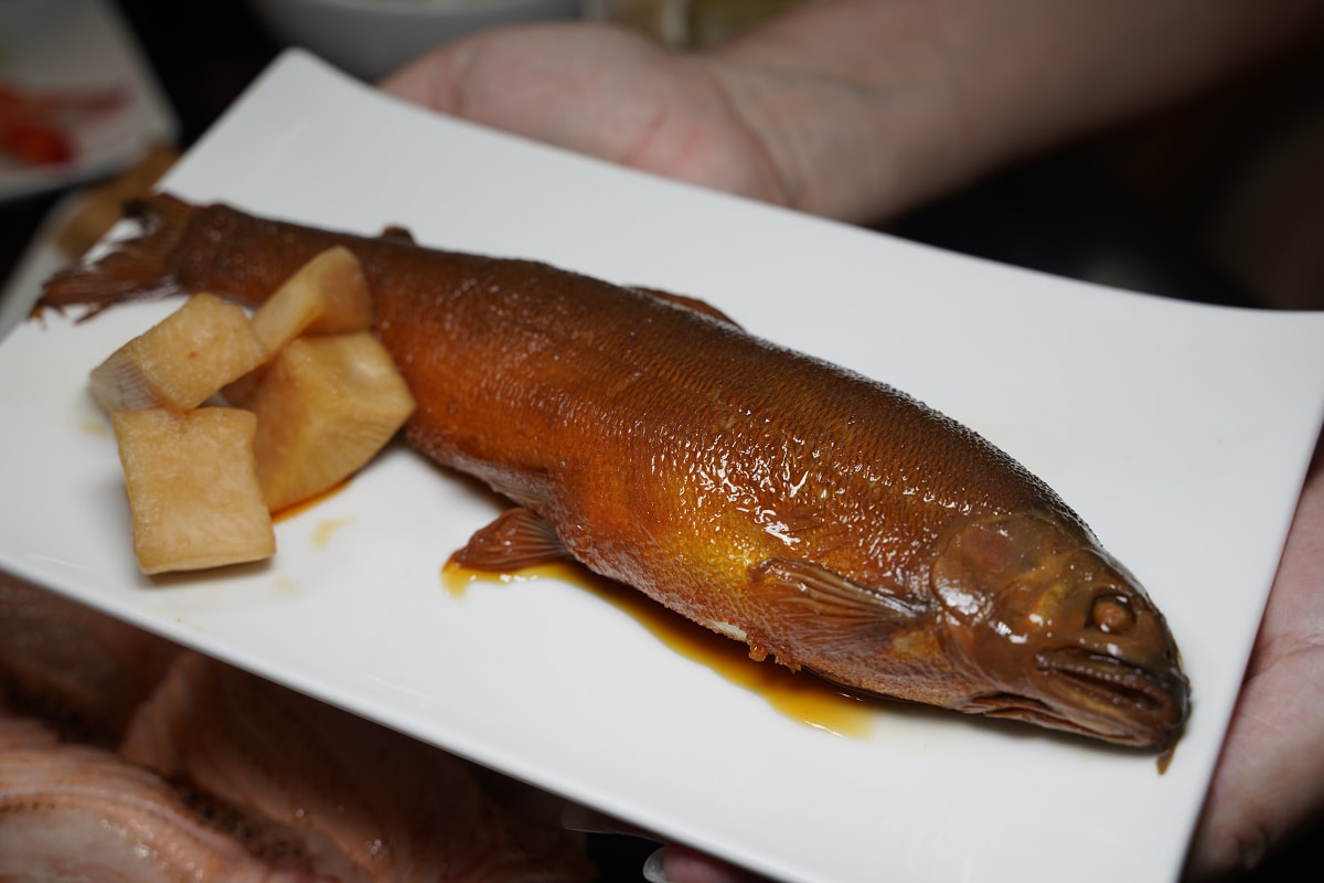 【丸隆生魚行】台北迪化街永樂市場超人氣排隊美食 500盤美食肯定 料好味美味噌湯免費喝到飽