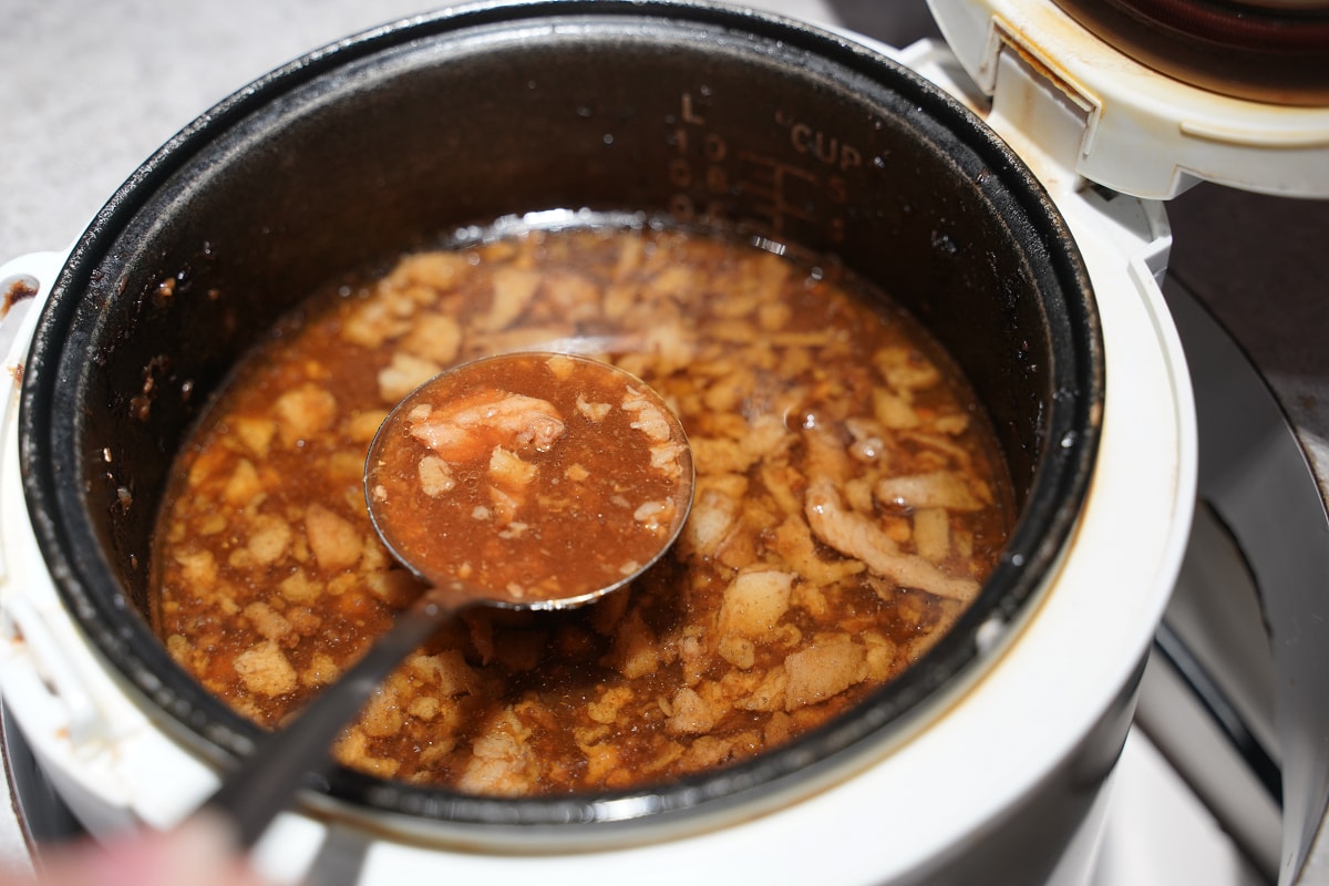 【親愛的創意精緻佰元鍋物忠孝店】內壢小火鍋推薦 滷肉飯王子麵飲料吃到飽 前食鼎香自助健康鍋