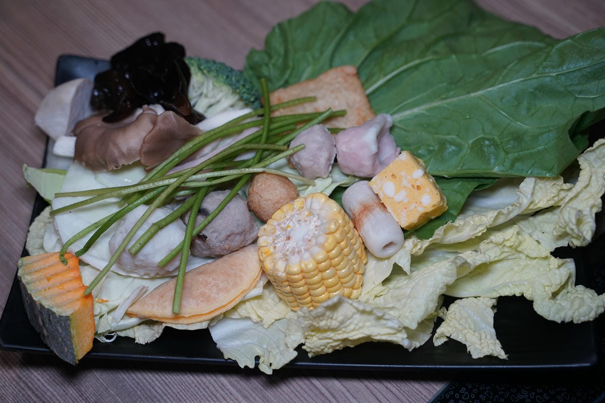 【灰鴿/鍋南屯店】台中南屯火鍋推薦 台中火鍋十大名店 自助吧無限量供應 壽星當日幾歲送幾隻蝦