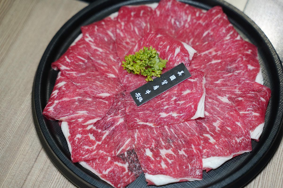 【灰鴿/鍋南屯店】台中南屯火鍋推薦 台中火鍋十大名店 自助吧無限量供應 壽星當日幾歲送幾隻蝦