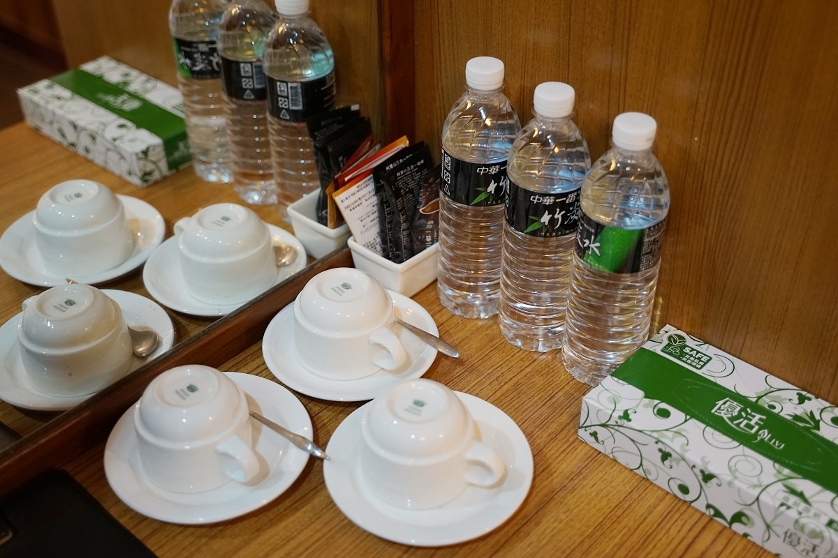 【花蓮瑞穗泡湯推薦】帝王黃金琥珀泉 露天泳池兒童戲水池 虎爺溫泉渡假莊園