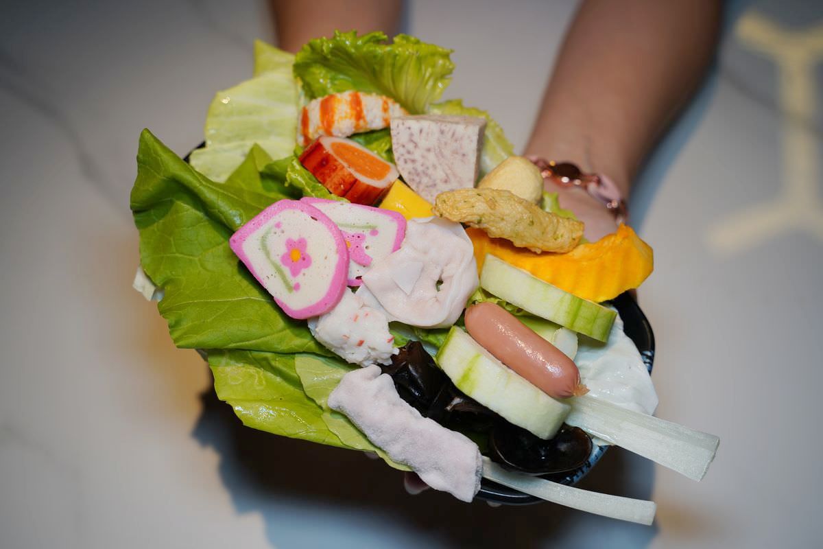 【楊梅小火鍋推薦】楊梅火車站吃到飽聚餐首選 豐富蔬菜火鍋料無限量供應 砸鍋火鍋專賣店 - 第14張圖 【楊梅小火鍋推薦】楊梅火車站吃到飽聚餐首選 豐富蔬菜火鍋料無限量供應 砸鍋火鍋專賣店