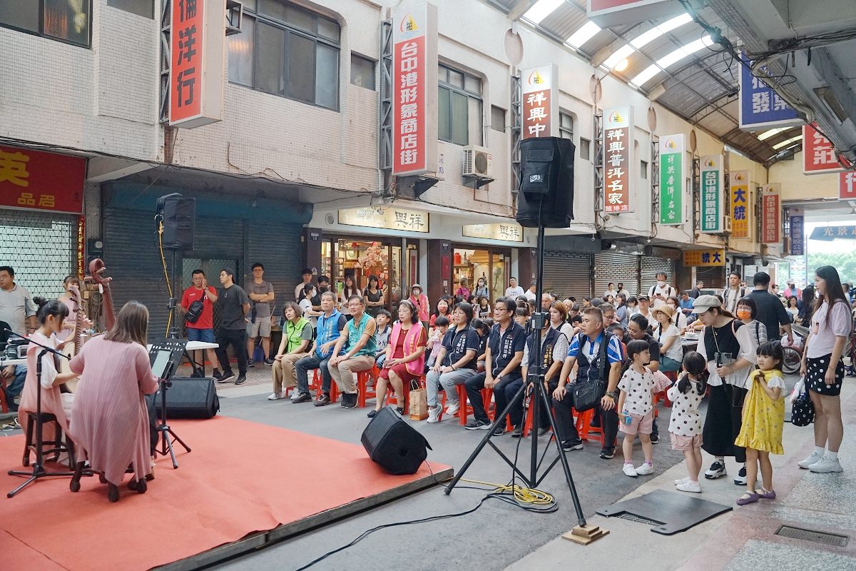 【臺中海線地區輕旅行】台中港舶來品商圈台中梧棲血拼好去處 台中海線親子旅行景點大推薦