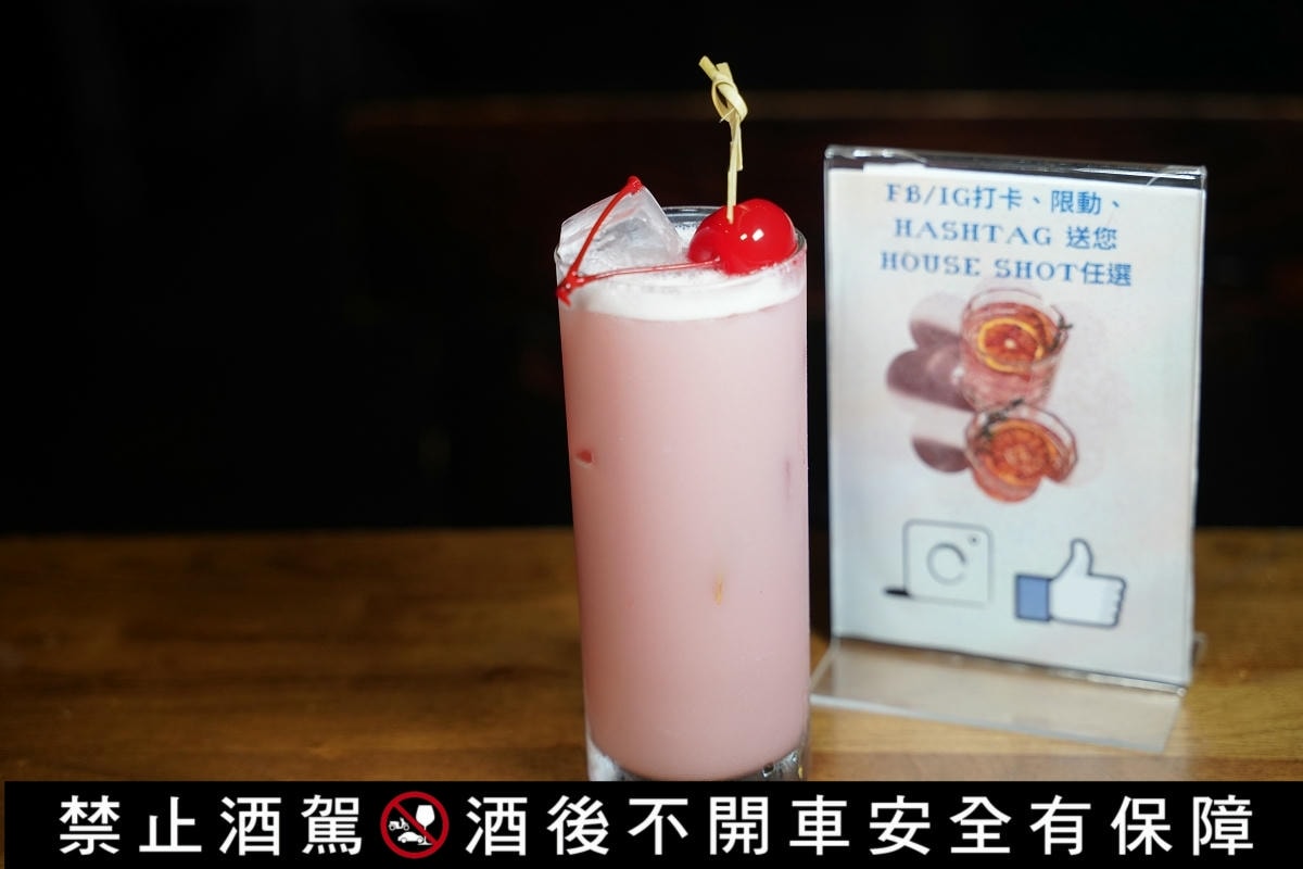 【Lane 72 Bistro 英式餐酒館板橋店】英國當地特色小吃 江子翠超人氣音樂餐廳