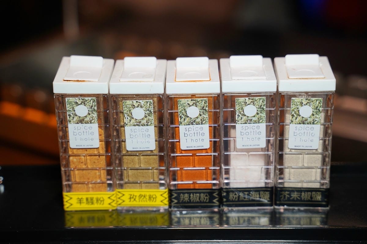 【羊騷殿台北西門町店】自動旋轉燒烤羊肉串 台北西門町聚餐好選擇 麒麟生啤酒無限暢飲喝到飽