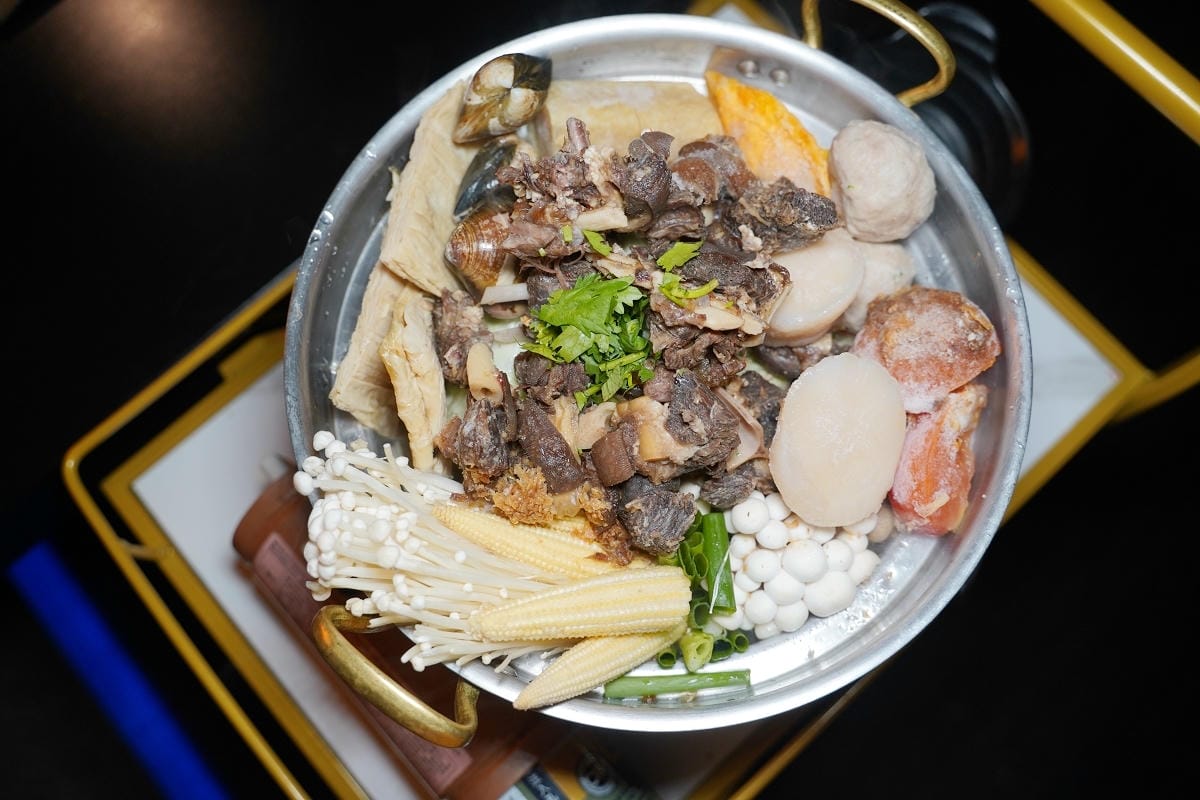【羊騷殿台北西門町店】自動旋轉燒烤羊肉串 台北西門町聚餐好選擇 麒麟生啤酒無限暢飲喝到飽