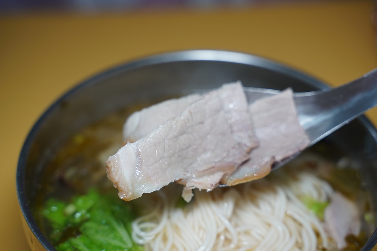 【桃園景福宮美食推薦】桃園在地70年潤餅老店 特殊咖哩蘿蔔絲+香氣四溢虎提海苔 阿和潤餅城