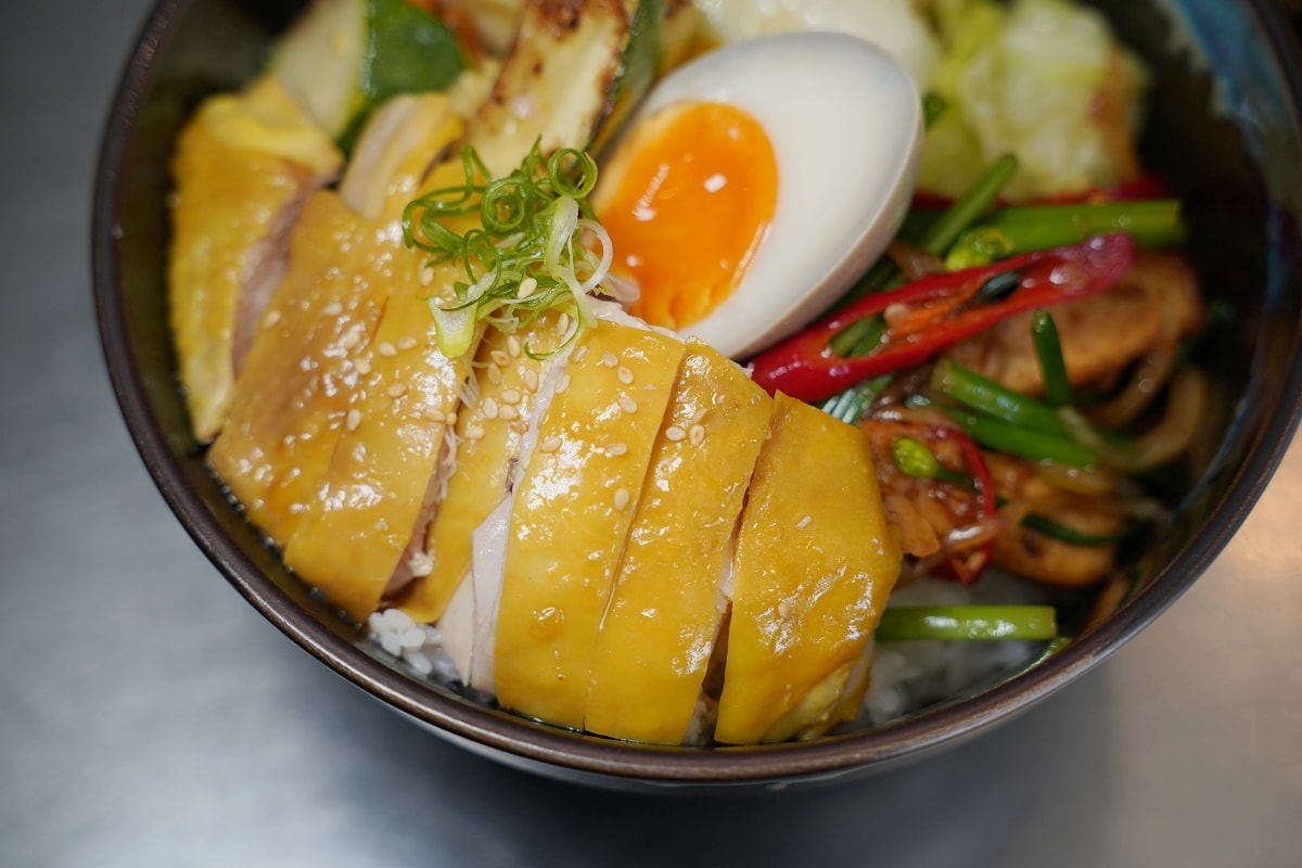 【內湖美食推薦】熟成CAS認證溫體雞 中西日式料理手法精緻豐富菜色 天菜溫泉雞