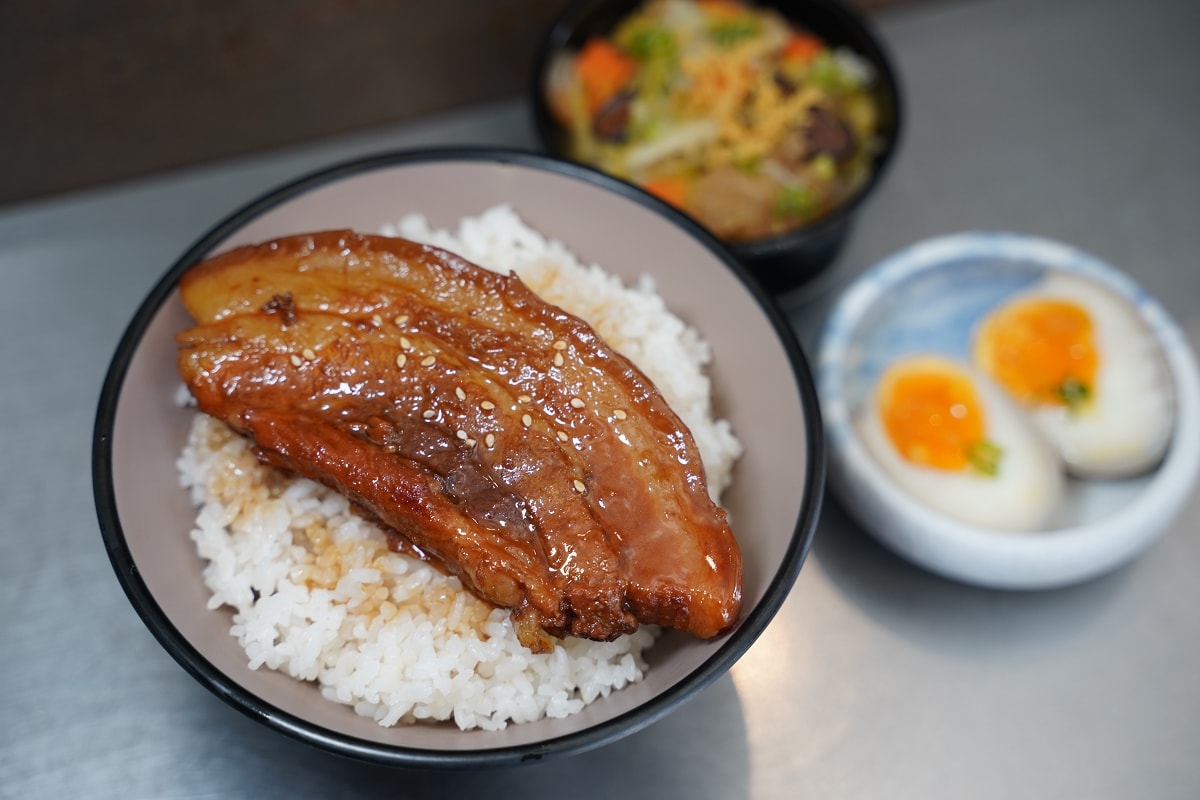 【內湖美食推薦】熟成CAS認證溫體雞 中西日式料理手法精緻豐富菜色 天菜溫泉雞