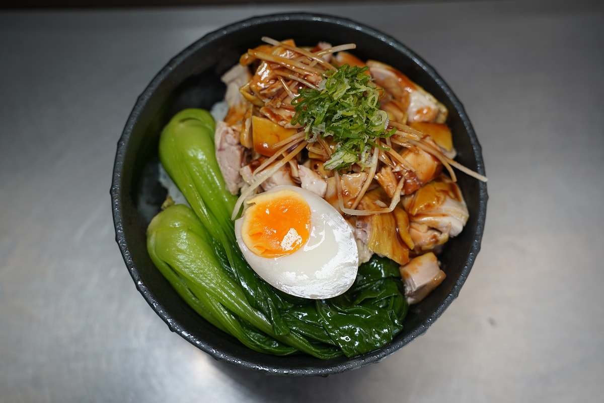 【內湖美食推薦】熟成CAS認證溫體雞 中西日式料理手法精緻豐富菜色 天菜溫泉雞