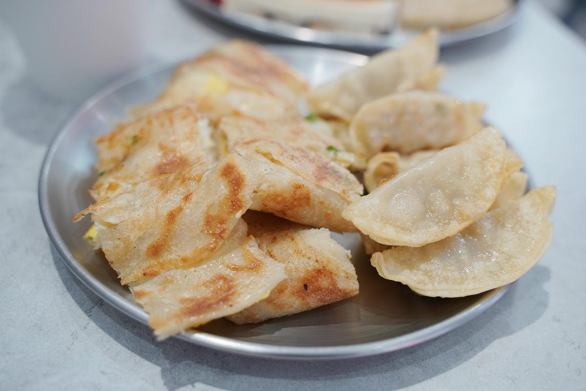 【有點東西早午餐宵夜店】中原早午餐中原宵夜店 平價實惠餐點選擇多 中原商圈弘揚路美食店家