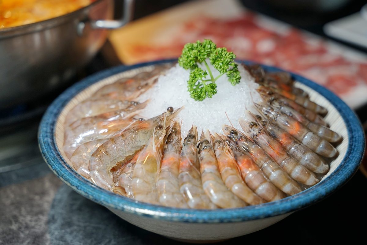 【青埔麻辣鍋推薦】秘傳手工香料鴛鴦鍋 壽星蝦慶生賀禮 怎麻辣頂級鴛鴦鍋