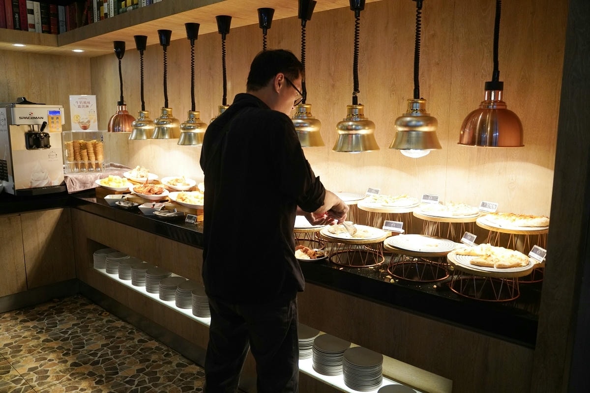 【Mr.May義式百匯桃園中正店】桃園CP值最高吃到飽 468元起即享18種披薩無限量供應 - 第11張圖 【Mr.May義式百匯桃園中正店】桃園CP值最高吃到飽 468元起即享18種披薩無限量供應