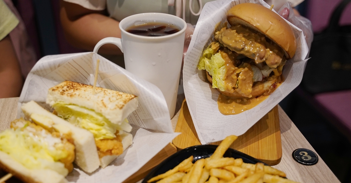 [食記] 桃園藝文特區早午餐 朗朗 BURGERS