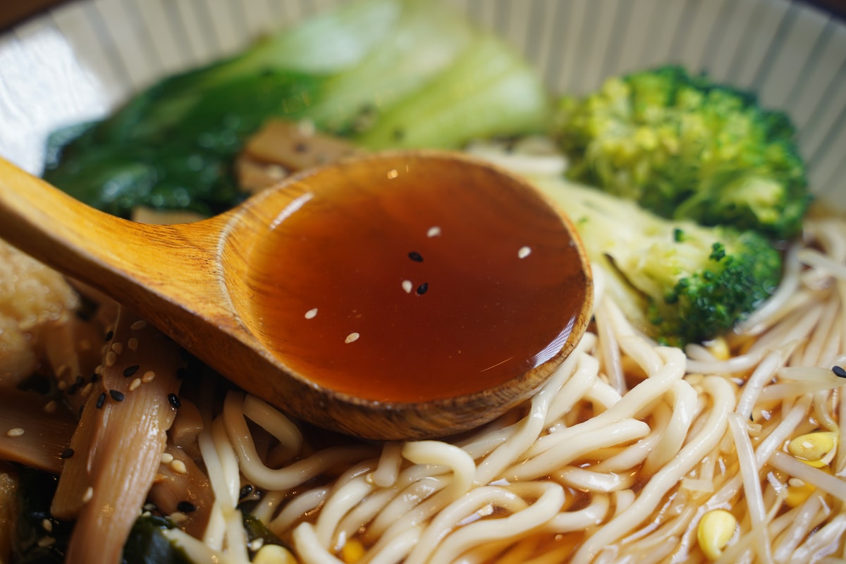【香知有素】中原大學素食餐廳推薦 全桃園最好吃的素拉麵 內用限定免費加湯加麵超佛心