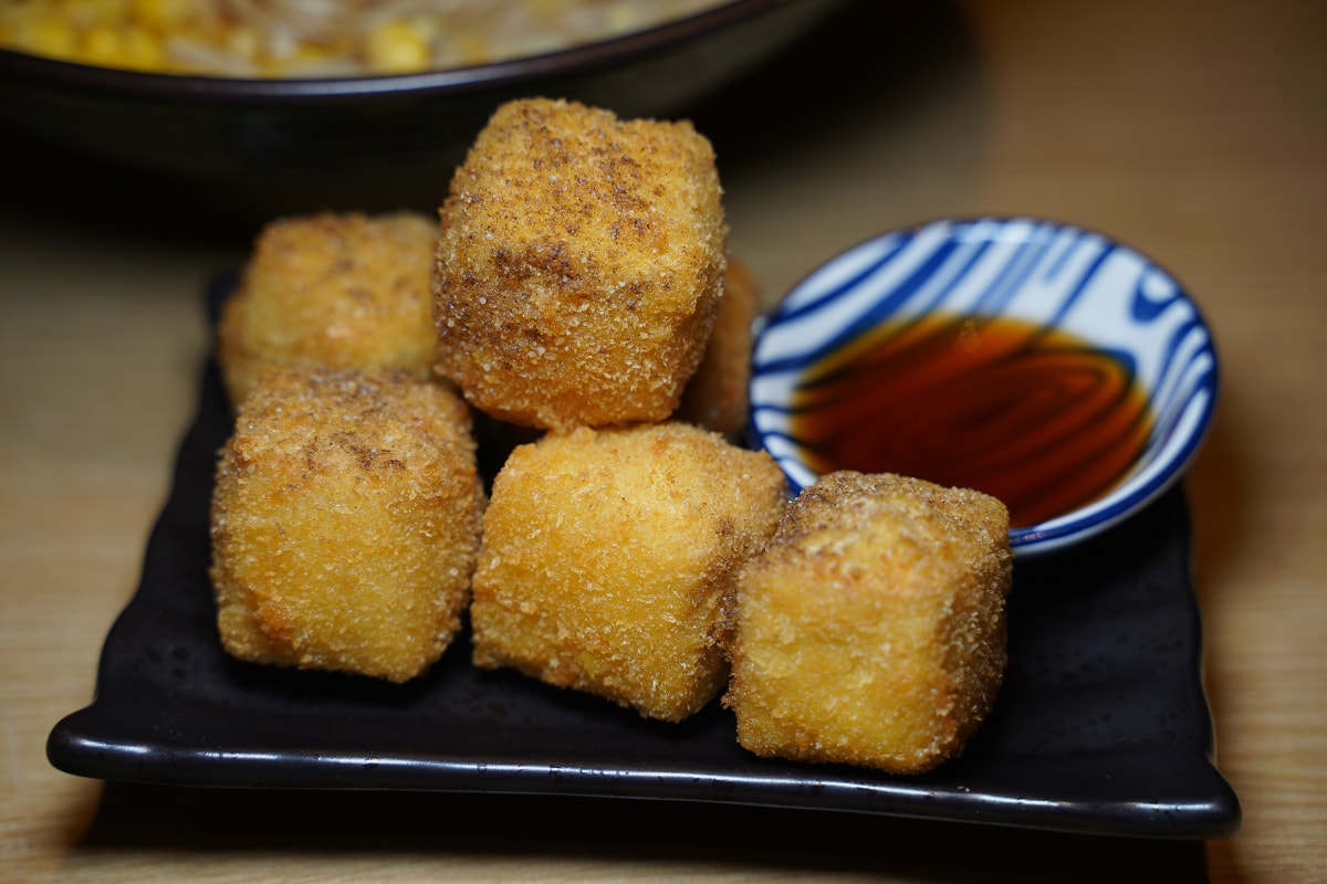 【香知有素】中原大學素食餐廳推薦 全桃園最好吃的素拉麵 內用限定免費加湯加麵超佛心