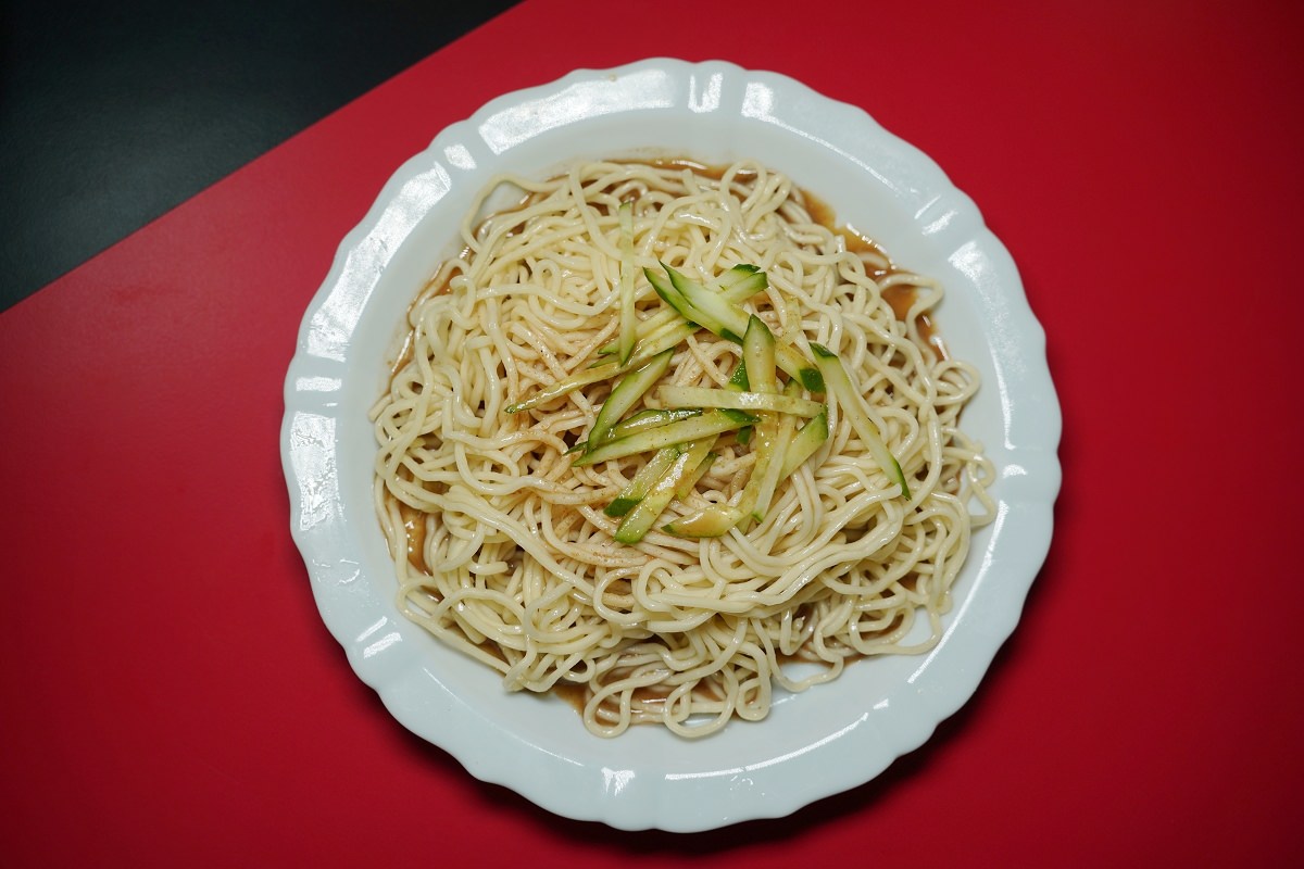 【桃園涼麵推薦】桃園人從小吃到大 學生必吃回憶美食 桃園名產可口涼麵總店