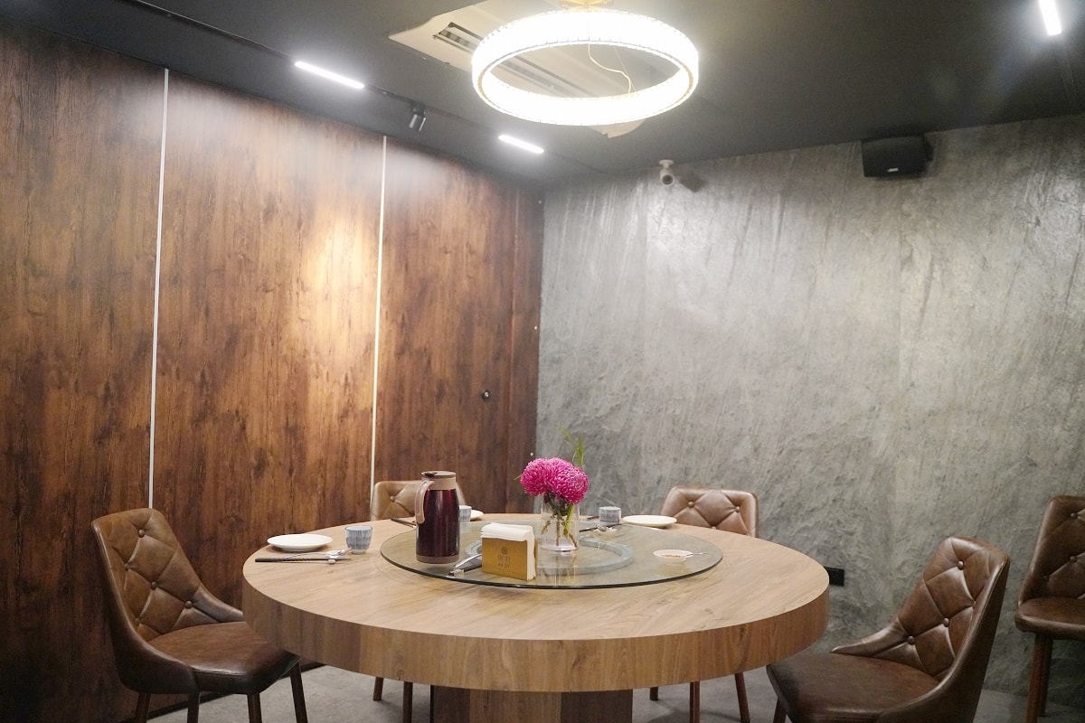 【台北東區216巷美食推薦】2024客家小炒全國爭霸賽創意組佳作 連續三年米其林餐盤推薦 南村私廚小酒棧