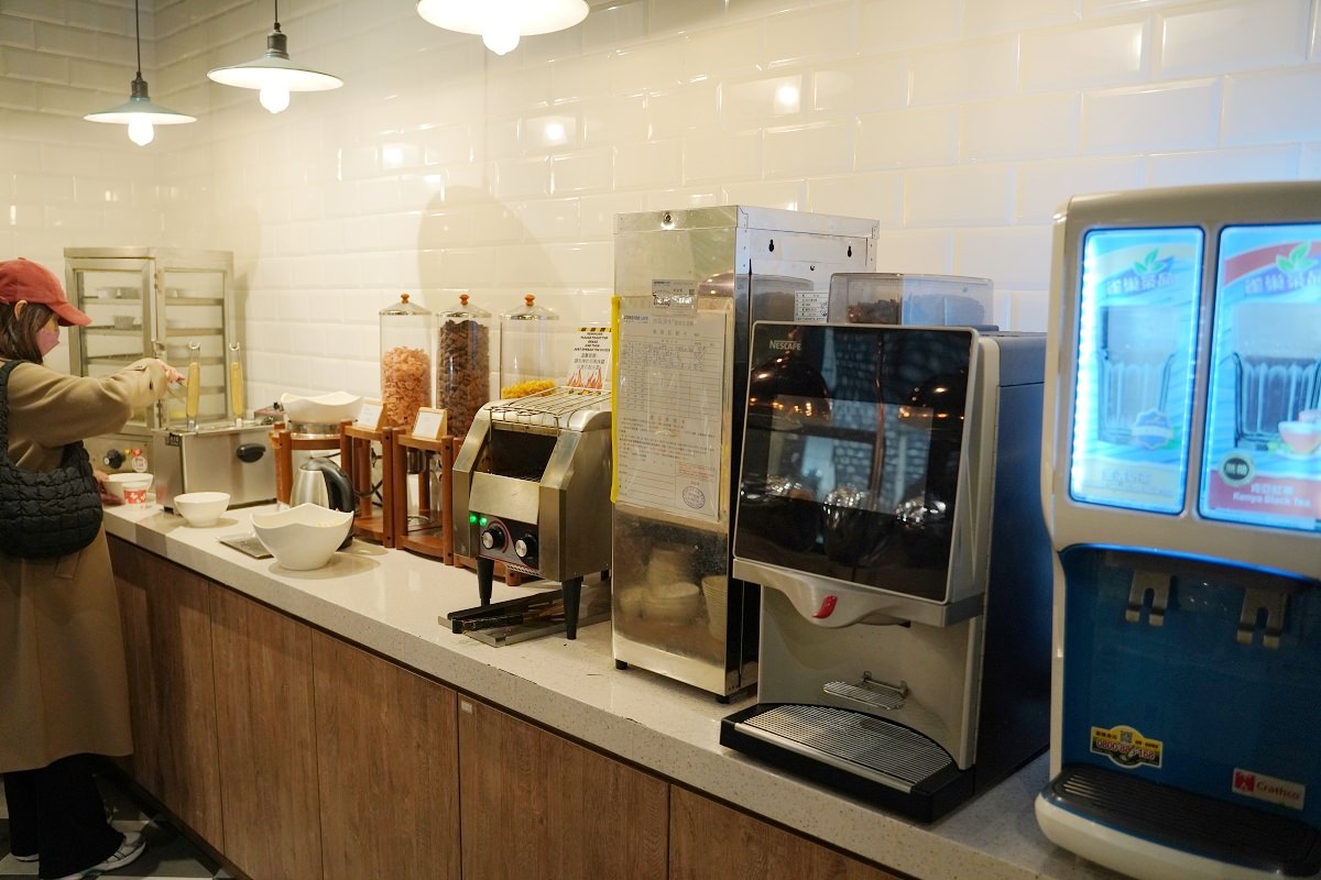 【台中火車站住宿飯店推薦】一泊三食住宿按摩 千歲月足體養生工坊 台中東旅 Hotel East Taichung