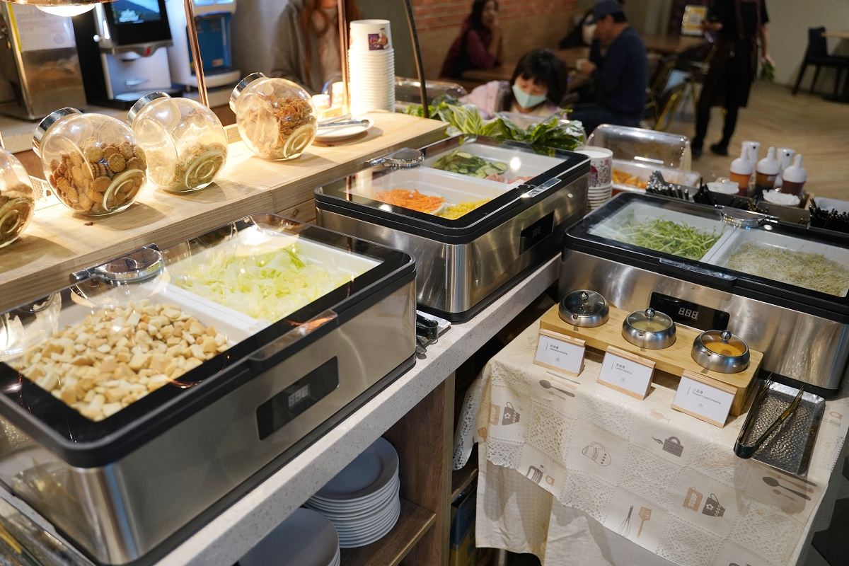 【台中火車站住宿飯店推薦】一泊三食住宿按摩 千歲月足體養生工坊 台中東旅 Hotel East Taichung
