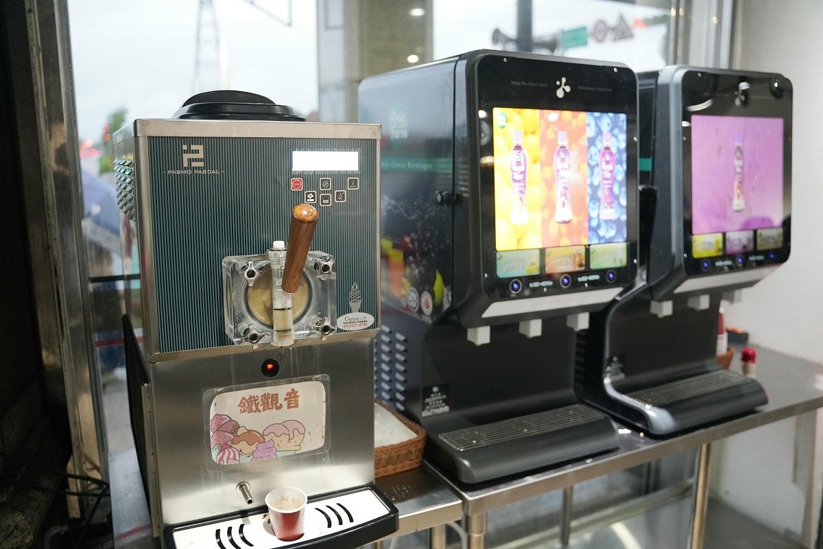【金丰饌平價鐵板燒環中東店】中壢鐵板燒推薦 免費續菜超佛心 白飯/飲料/霜淇淋自助吧吃到飽