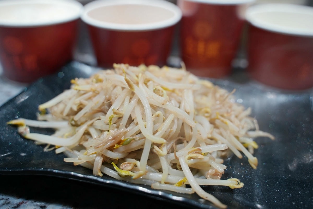 【金丰饌平價鐵板燒環中東店】中壢鐵板燒推薦 免費續菜超佛心 白飯/飲料/霜淇淋自助吧吃到飽